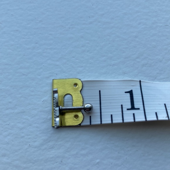 LAST CHANCE 16G Feather Cartilage/Tragus Earring - Picture 3 of 6